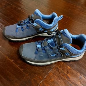 Kids' KEEN Targhee Waterproof Shoes size 6